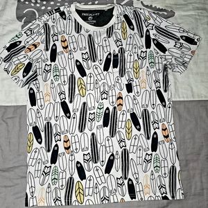 Surfing board T shirt